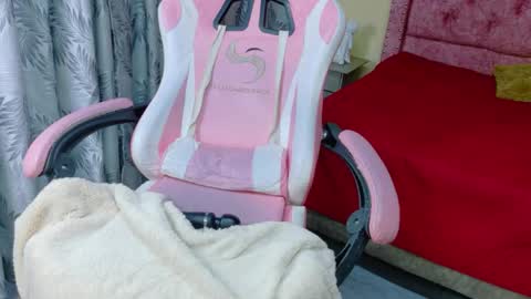 Snapshot of sweet__thang chatting on June 5, 2026, 6:52 am sweet__thang online show from June 5, 2026, 6:52 am