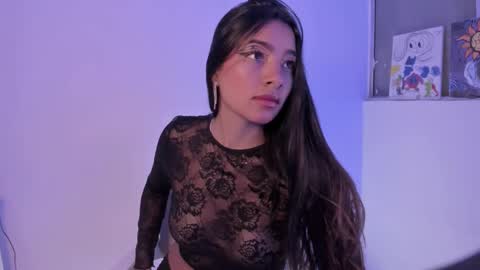 Snapshot of sweet_and_wild05 chatting on October 1, 2025, 7:09 pm Julieta online show from October 1, 2025, 7:09 pm