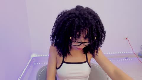 Snapshot of sweet_anie_04 chatting on January 12, 2025, 5:45 am Anie online show from January 12, 2025, 5:45 am