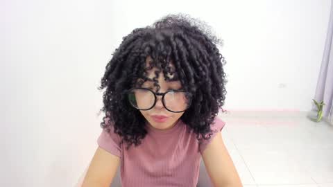 Snapshot of sweet_anie_04 chatting on January 23, 2025, 5:35 am Anie online show from January 23, 2025, 5:35 am