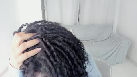 Snapshot of sweet_anie_04 chatting on February 2, 2025, 6:04 am Anie online show from February 2, 2025, 6:04 am