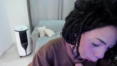 Snapshot of sweet_anie_04 chatting on February 3, 2025, 7:40 am Anie online show from February 3, 2025, 7:40 am