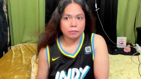 izza  izzasweet online show from May 15, 2026, 11:01 pm