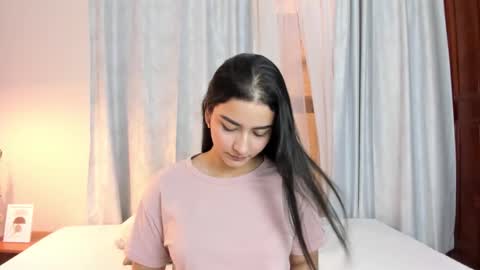 Snapshot of sweet_aura31 chatting on March 25, 2026, 8:59 pm Aura online show from March 25, 2026, 8:59 pm