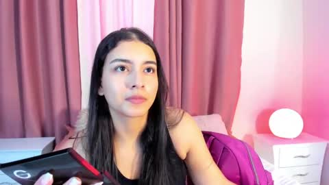 Snapshot of sweet_aura31 chatting on April 9, 2026, 7:30 pm Aura online show from April 9, 2026, 7:30 pm
