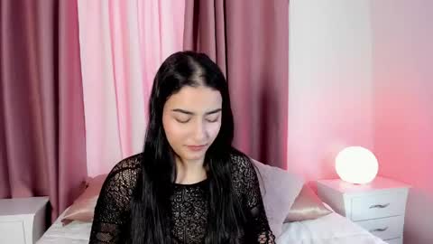 Snapshot of sweet_aura31 chatting on April 13, 2026, 8:03 pm Aura online show from April 13, 2026, 8:03 pm