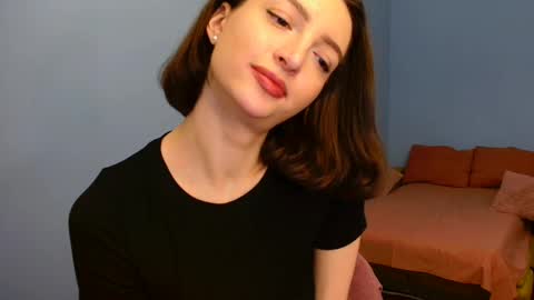 Snapshot of sweet_baby_miranda_ chatting on December 9, 2024, 2:24 am Miranda online show from December 9, 2024, 2:24 am
