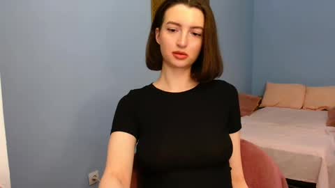 Snapshot of sweet_baby_miranda_ chatting on December 16, 2024, 3:51 am Miranda online show from December 16, 2024, 3:51 am