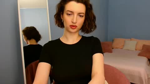 Snapshot of sweet_baby_miranda_ chatting on January 30, 2025, 2:06 am Miranda online show from January 30, 2025, 2:06 am
