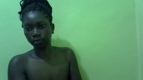 sweet_cherie1 online show from March 14, 2026, 9:48 am