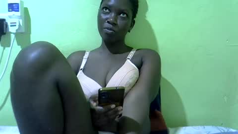 Snapshot of sweet_cherie1 chatting on June 19, 2026, 7:12 am sweet_cherie1 online show from June 19, 2026, 7:12 am