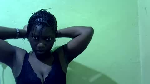 Snapshot of sweet_cherie1 chatting on July 6, 2026, 3:47 pm sweet_cherie1 online show from July 6, 2026, 3:47 pm