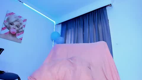 Snapshot of sweet_cinamon69 chatting on July 13, 2026, 2:20 pm Canela online show from July 13, 2026, 2:20 pm