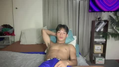 Snapshot of sweet_clarence69 chatting on June 19, 2026, 6:12 pm CLARENCE online show from June 19, 2026, 6:12 pm