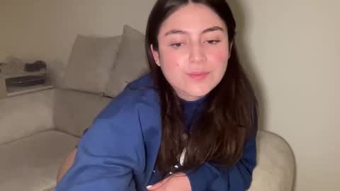 sweet ella28 online show from May 1, 2026, 3:33 am