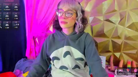  emmili  online show from February 24, 2025, 3:20 pm