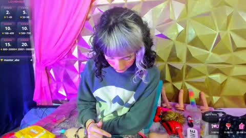  emmili  online show from March 9, 2025, 3:16 pm