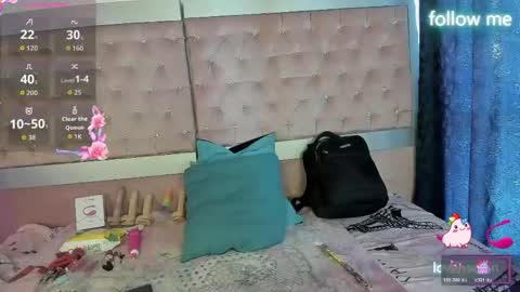  emmili  online show from May 18, 2026, 12:11 pm
