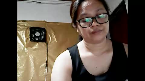 Snapshot of sweet_faye05 chatting on March 13, 2026, 1:56 am sweet_faye05 online show from March 13, 2026, 1:56 am