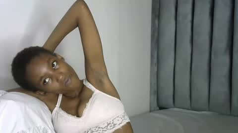 sweet_freaky online show from December 13, 2025, 7:53 pm