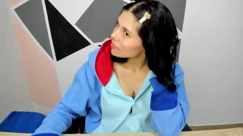 Snapshot of sweet_hann chatting on October 7, 2025, 4:09 am Hanna online show from October 7, 2025, 4:09 am