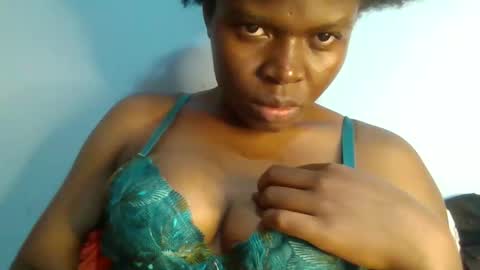 Snapshot of sweet_jamiie chatting on September 19, 2025, 9:59 pm jay online show from September 19, 2025, 9:59 pm