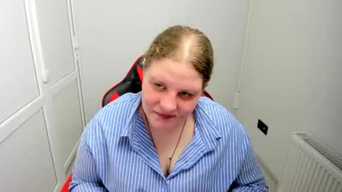 Snapshot of sweet_karla_la chatting on May 18, 2026, 7:36 am Karla online show from May 18, 2026, 7:36 am