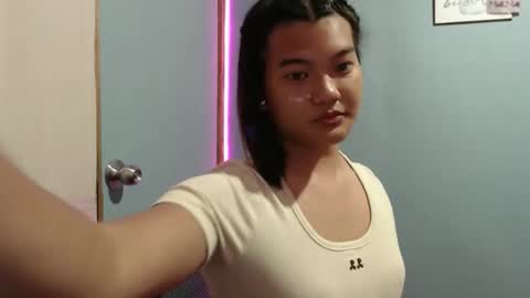 sweet_kimmy_onboard online show from May 8, 2026, 8:08 am
