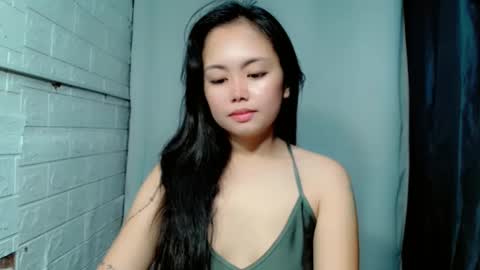 LAIKA online show from April 4, 2026, 6:44 am