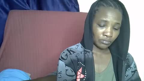 Snapshot of sweet_lessly chatting on January 13, 2026, 12:16 am sweet_lessly online show from January 13, 2026, 12:16 am