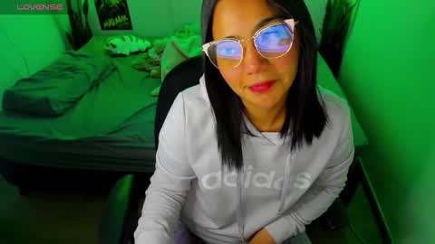 Lina online show from February 12, 2026, 1:44 am