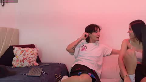 Mia online show from May 24, 2026, 12:21 pm