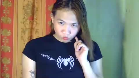 Snapshot of sweet_luna_26 chatting on October 23, 2025, 11:31 am Sweet online show from October 23, 2025, 11:31 am