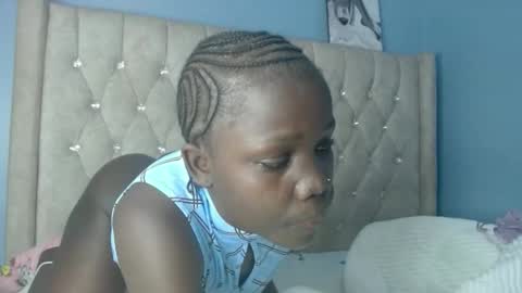 Snapshot of sweet_melodiyy chatting on November 3, 2025, 3:30 am sweet_melodiyy online show from November 3, 2025, 3:30 am