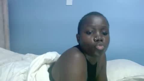 sweet_melodiyy online show from November 10, 2025, 5:28 am