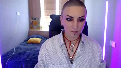 sweet_n_strong online show from April 17, 2026, 11:13 am