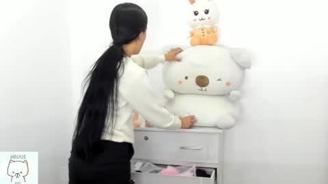 Nhaomy online show from September 22, 2025, 7:38 pm