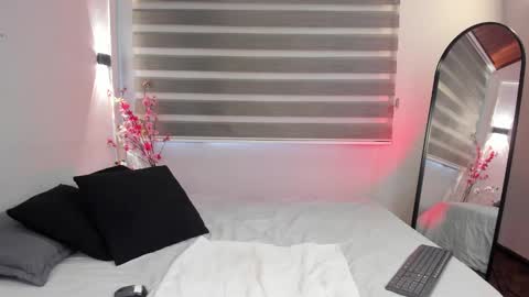 Sweet Obsession online show from September 18, 2025, 8:33 pm