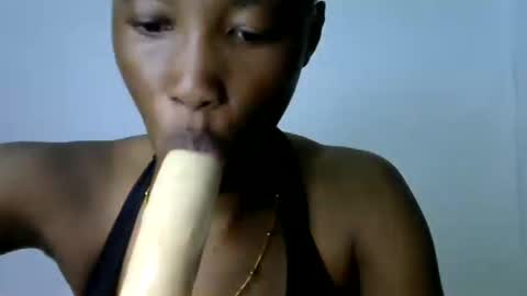 sweet girl online show from June 12, 2026, 9:03 pm