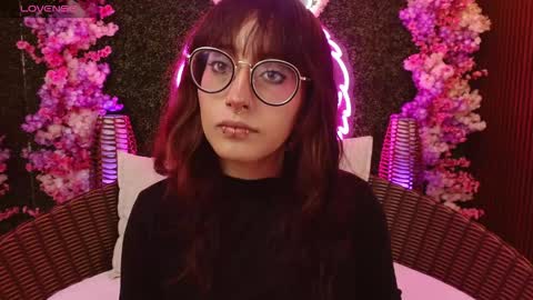 Roxanee online show from February 11, 2026, 1:27 pm