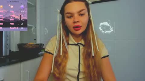 Snapshot of sweet_sabriina chatting on June 17, 2026, 7:22 am Sabina online show from June 17, 2026, 7:22 am