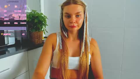 Snapshot of sweet_sabriina chatting on June 27, 2026, 12:22 pm Sabina online show from June 27, 2026, 12:22 pm