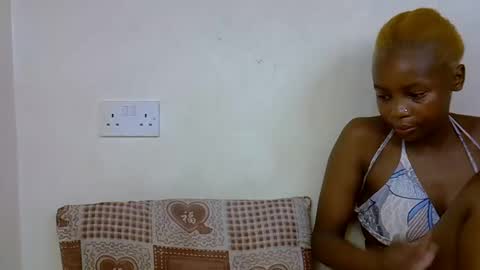 Snapshot of sweet_santana chatting on February 21, 2026, 5:47 pm Elina online show from February 21, 2026, 5:47 pm