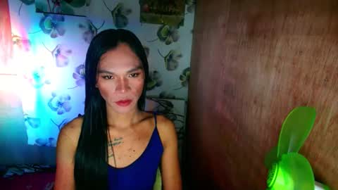 Snapshot of sweet_sexyzhiennexxx chatting on November 22, 2025, 11:42 am Zhienne online show from November 22, 2025, 11:42 am