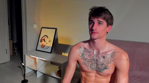 sweet_smith8 online show from February 5, 2025, 9:18 pm