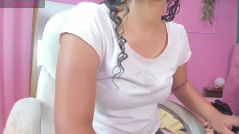 Yeileen online show from March 22, 2026, 7:06 pm