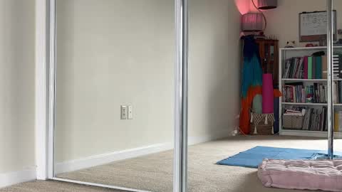 Heidi Brenner - Please check bio for schedule  FAQ online show from April 17, 2026, 11:57 am