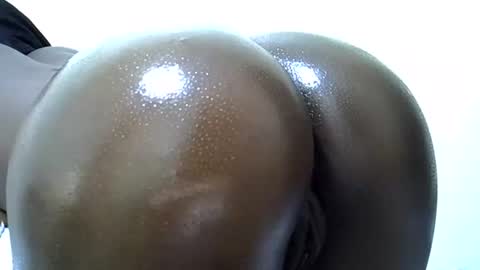 Snapshot of sweet_vee1 chatting on June 11, 2026, 2:44 am Princess vee online show from June 11, 2026, 2:44 am