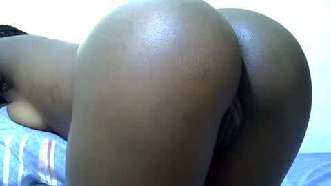 Snapshot of sweet_vee1 chatting on June 17, 2026, 11:38 pm Princess vee online show from June 17, 2026, 11:38 pm