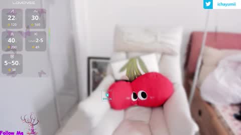 sweet_yumiq online show from November 5, 2025, 6:46 am